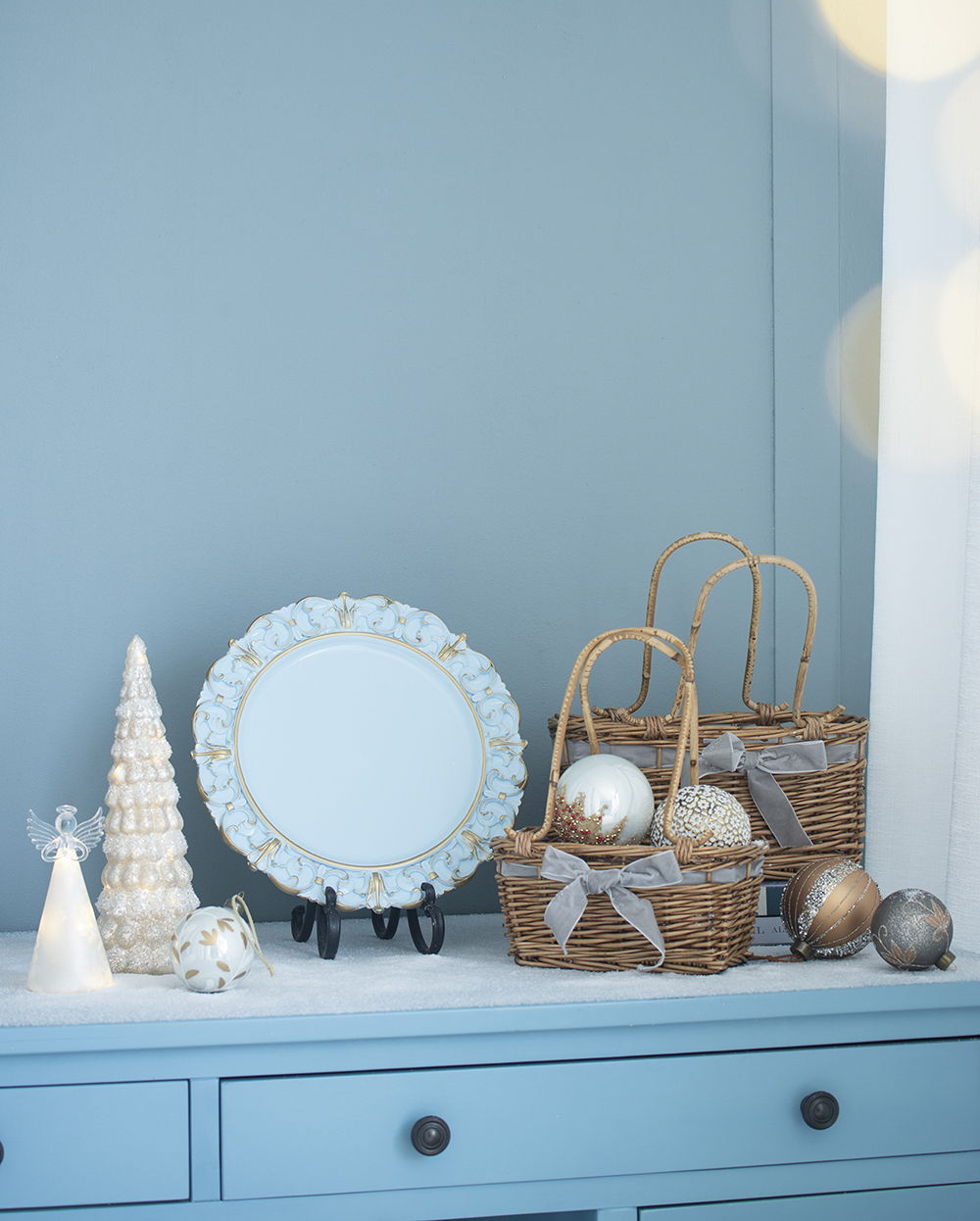 Plastic Charger Plate (Set of 6) - Blue / Gold