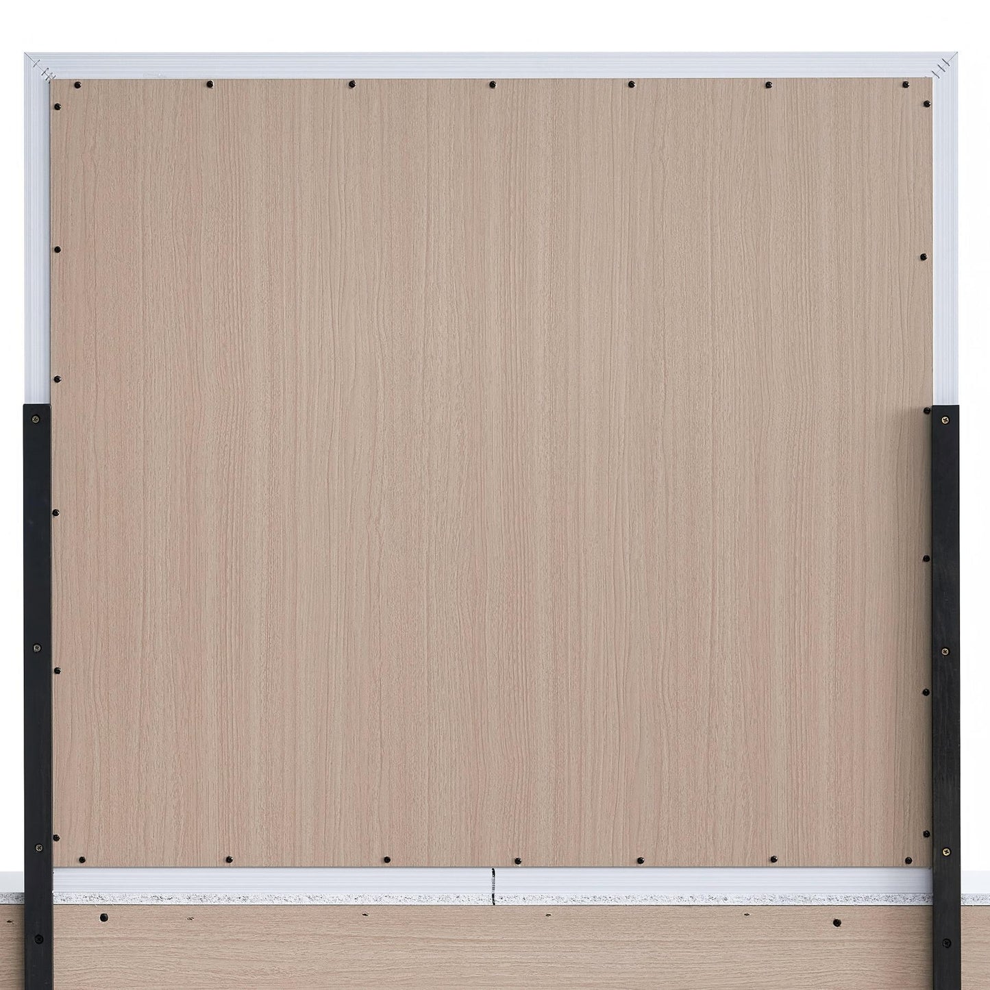 Glasgow - Mirror With Minimalist Design And Low Distortion Glass